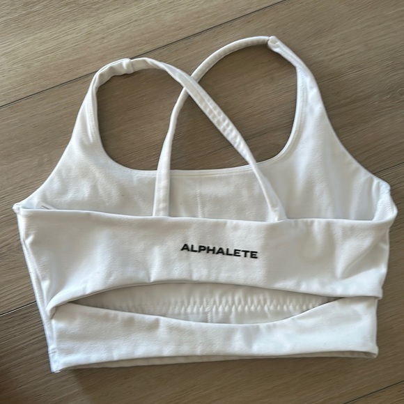 Alphalete Surphase Altitude sports bra - Picture 2 of 3